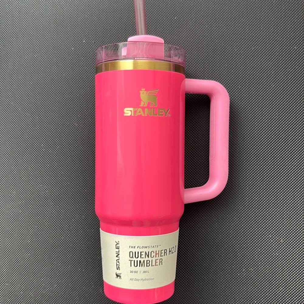 Stanley Pink parade 30 oz